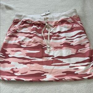 Talbots / Pink Camouflage Skirt / Size: L